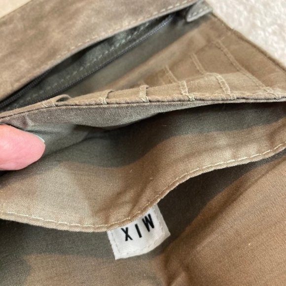 Mix No. 6 Grey Wallet suede type material ivory stone embellishment snap shut - Picture 6 of 8